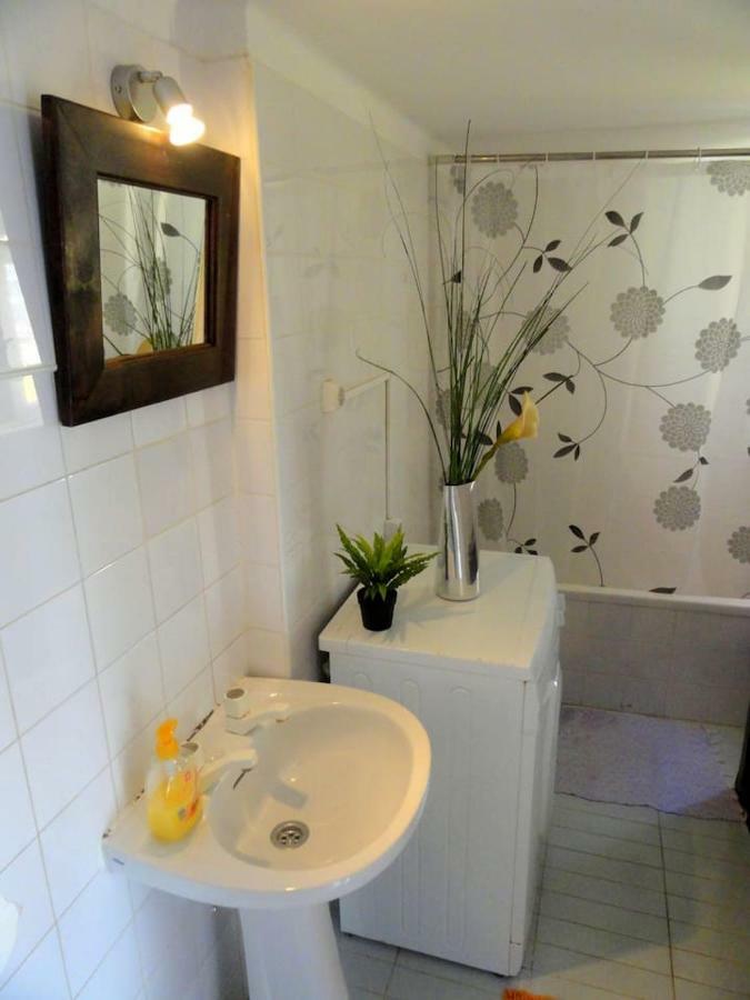 Principe Real - 2 Bedroom Apartment With Terrace Lisbon Exterior photo